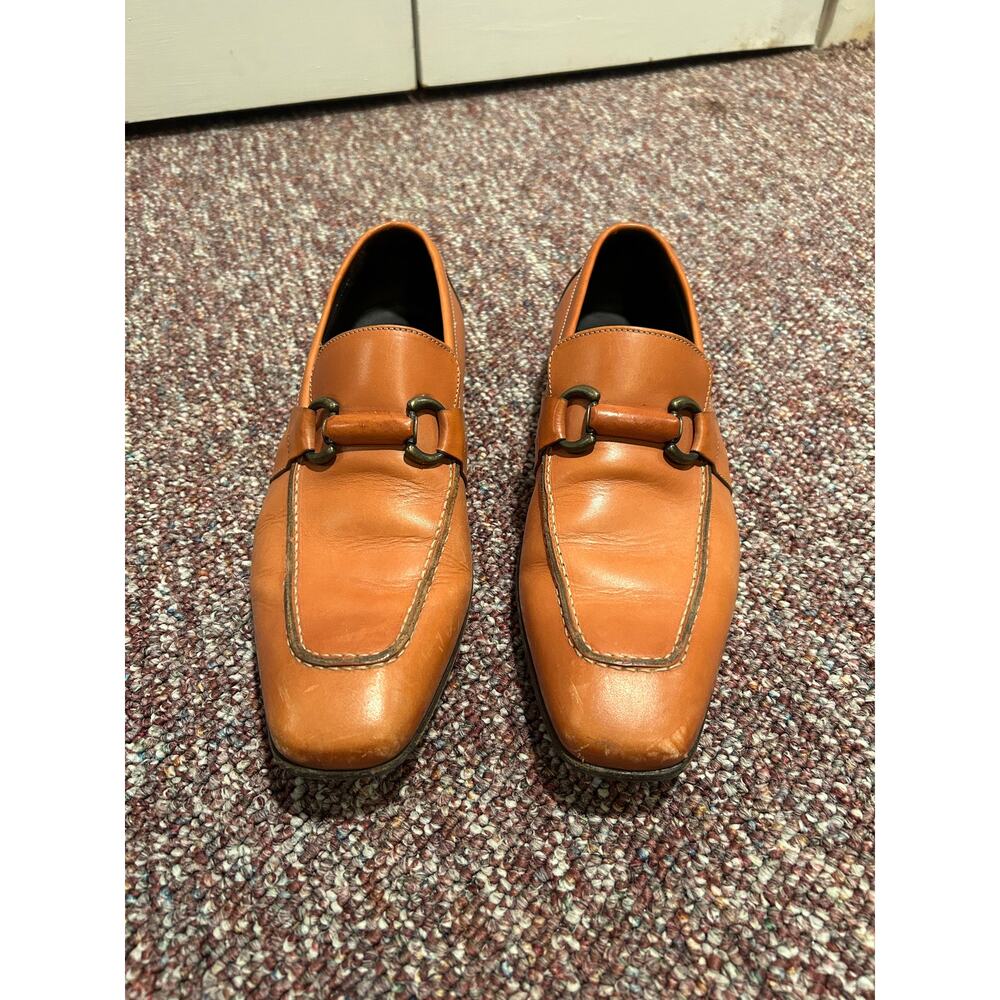 Men’s Donald Pliner Leather  Loafer Shoes. Size 9. Dress shoe